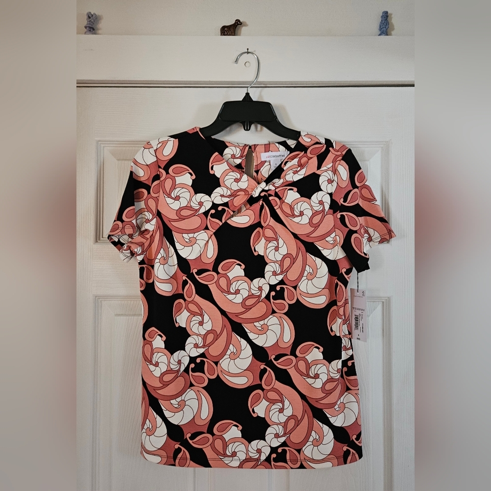 NWT Liz Claiborne Women's Black and Pink And Coral Paisley Top. S